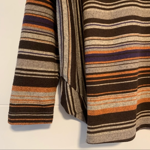 Lava | Striped Oversized Light Sweater - Picture 4 of 13